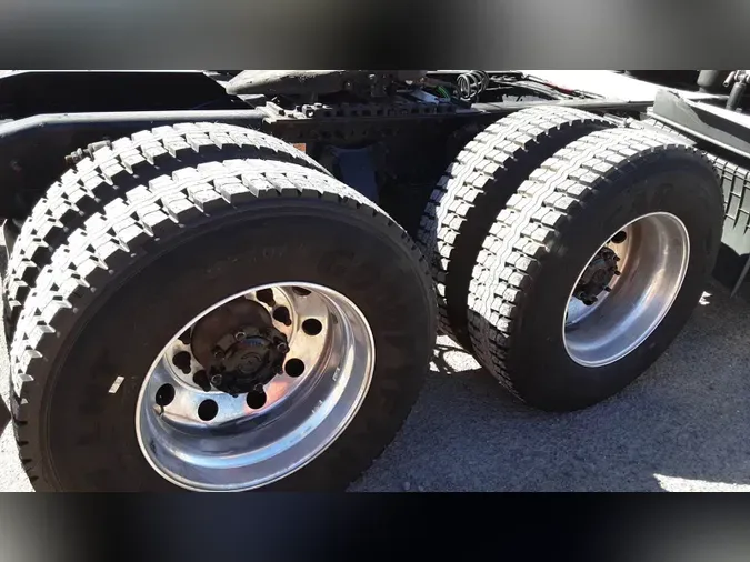 2022 Freightliner Cascadia 126