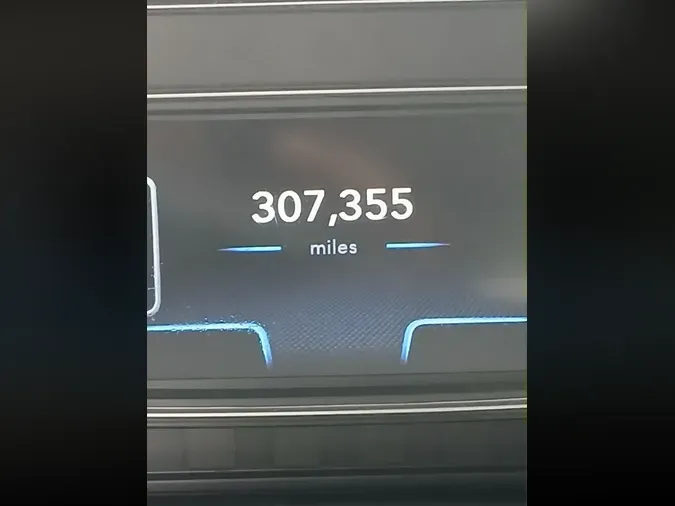 2020 NAVISTAR INTERNATIONAL MV607 (4X2)