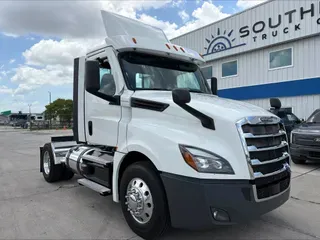 2022 Freightliner Cascadia 126