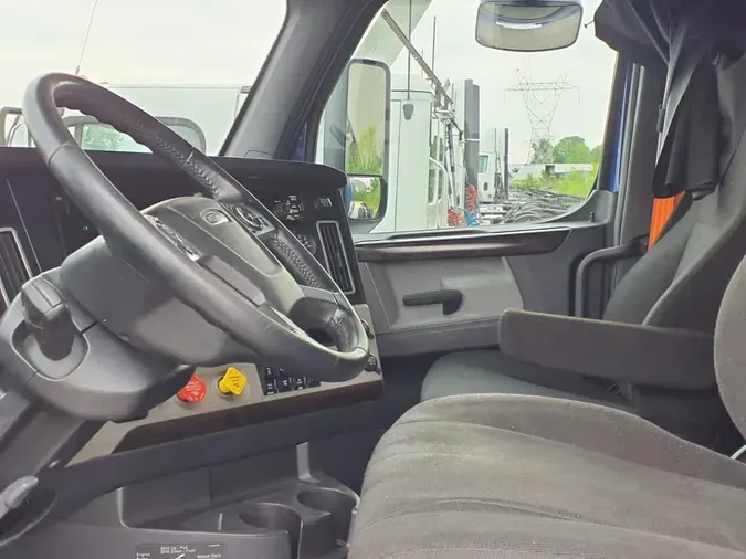 2019 FREIGHTLINER NEW CASCADIA PX12664