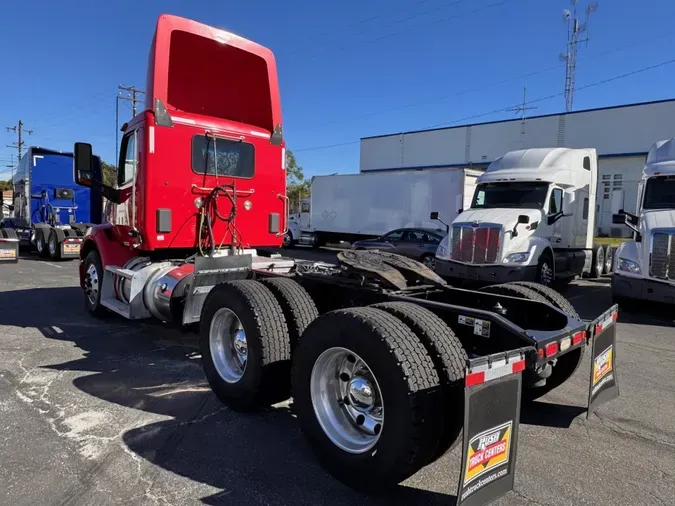 2020 Peterbilt 579