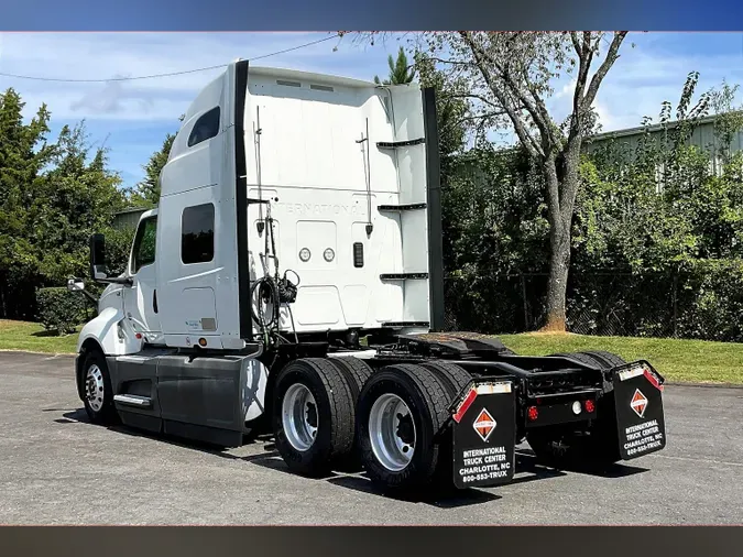 2022 INT LT625 6x4