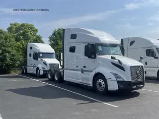 2022 VOLVO VNL760
