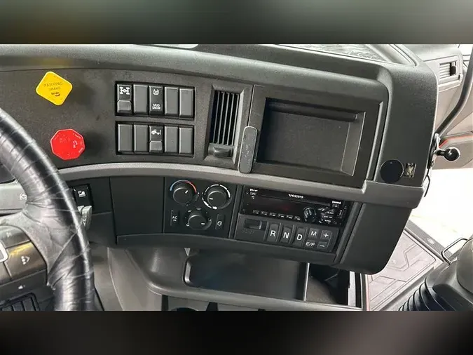 2019 VOLVO VNL740ad2f268f2ea7a97b1c024161581f3d54