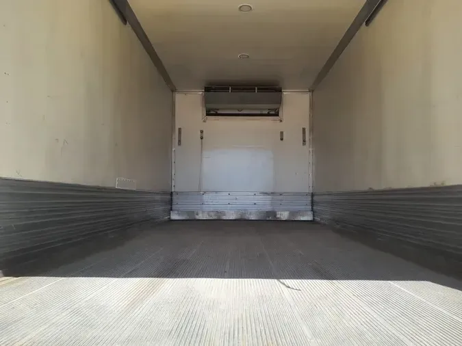 2021 FREIGHTLINER/MERCEDES M2 106