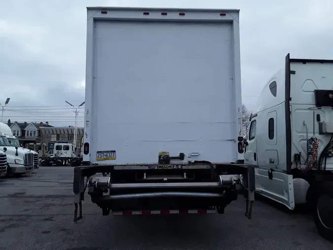 2018 FREIGHTLINER/MERCEDES M2 106