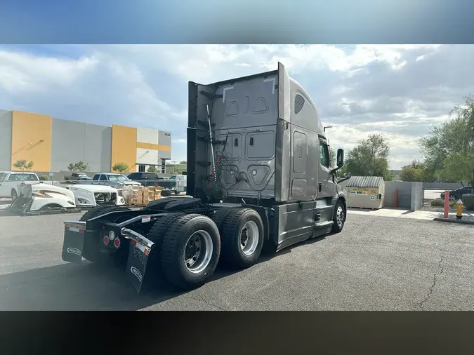 2023 Freightliner Cascadia