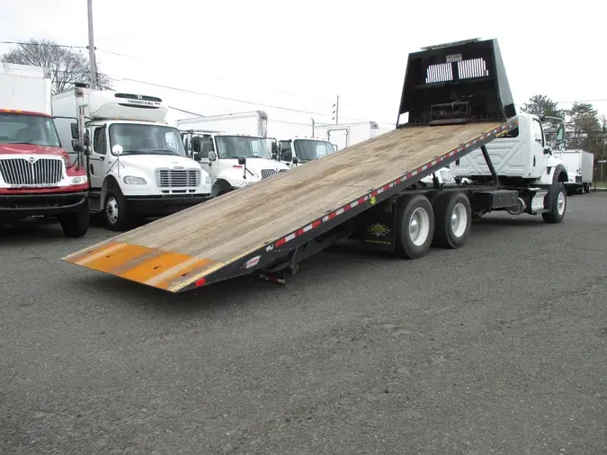 2019 INTERNATIONAL HV613