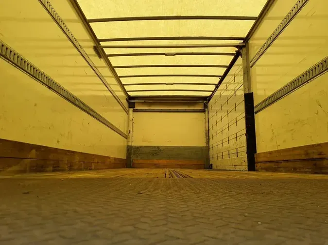 2020 FREIGHTLINER M2 106