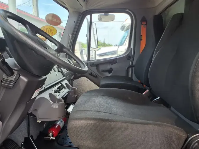 2019 FREIGHTLINER/MERCEDES M2 106
