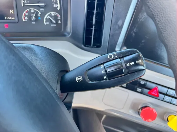 2022 Freightliner Cascadia 126
