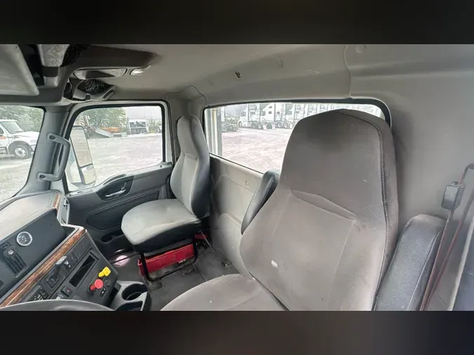 2019 International LT