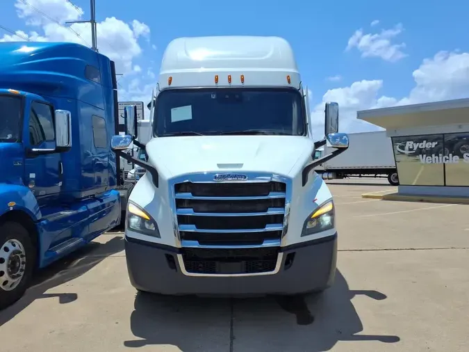 2021 FREIGHTLINER/MERCEDES NEW CASCADIA 116ad4b7363276df0bb41c436a2c12de5d4