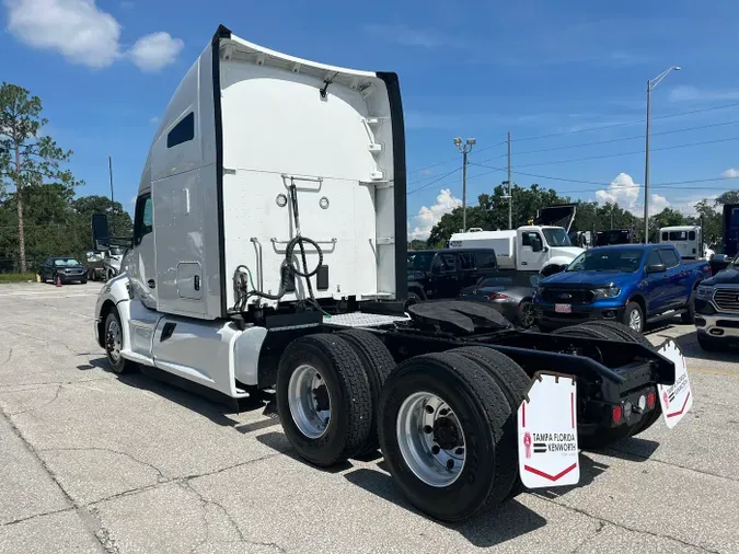 2022 Kenworth T680