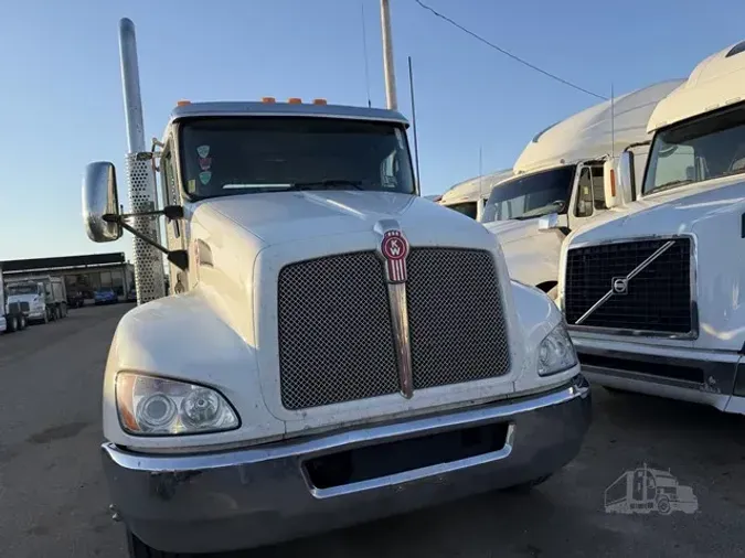 2015 KENWORTH T370