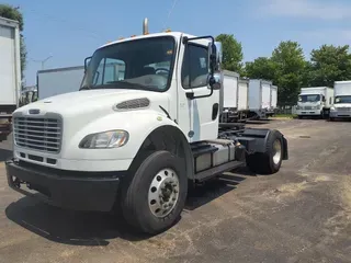 2016 FREIGHTLINER M2 106
