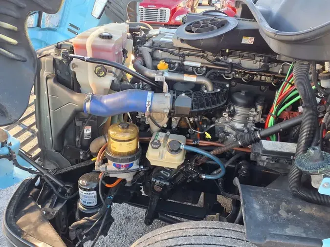 2019 FREIGHTLINER/MERCEDES CASCADIA 125