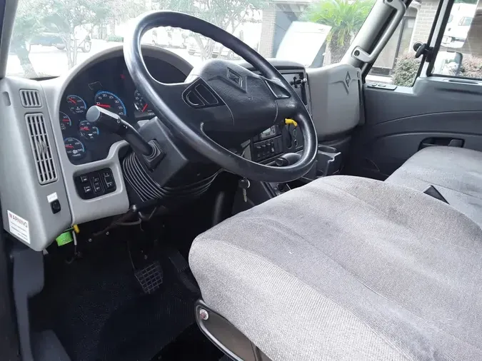 2019 NAVISTAR INTERNATIONAL 4300
