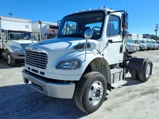 2012 FREIGHTLINER/MERCEDES M2 106