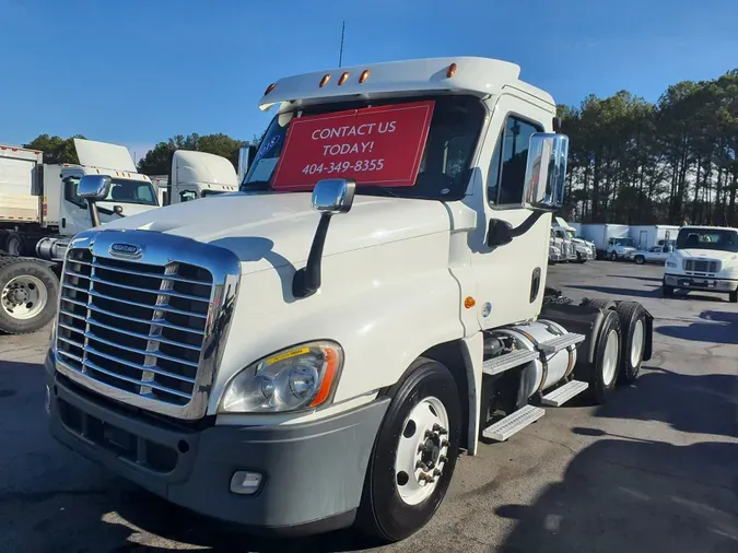 2018 FREIGHTLINER/MERCEDES CASCADIA 125