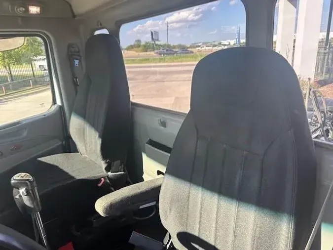 2020 Peterbilt 567