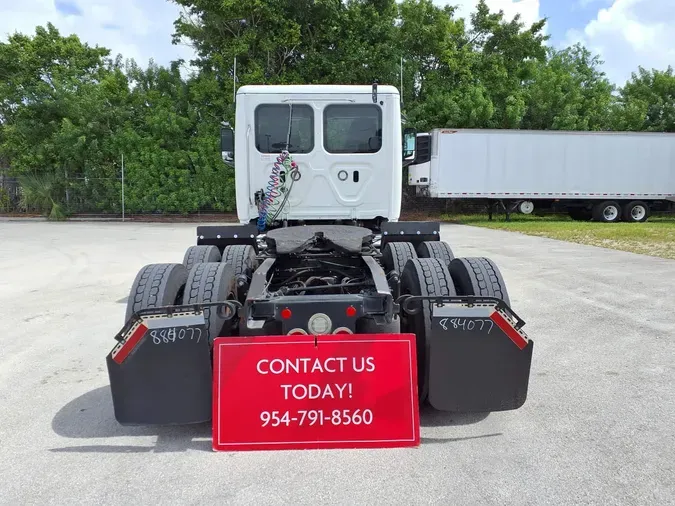 2020 FREIGHTLINER NEW CASCADIA 116