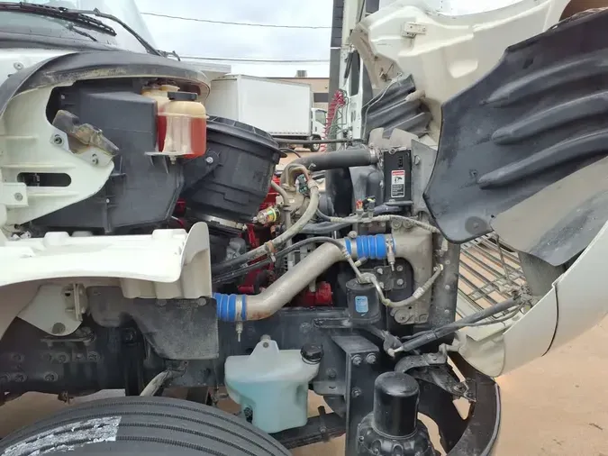 2018 FREIGHTLINER/MERCEDES M2 106