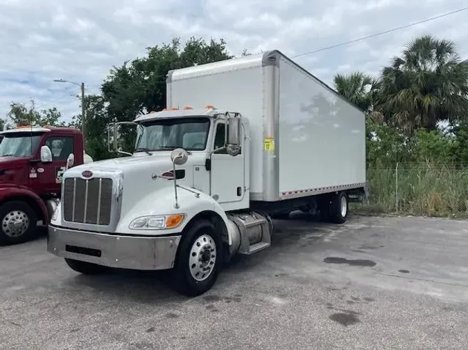 2020 Peterbilt 337