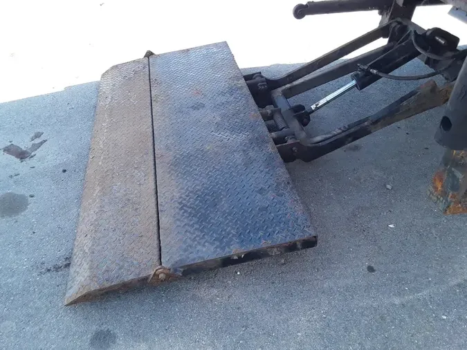 2018 ISUZU NPR HDad6aa79340dfcaedffef9a664b503e71