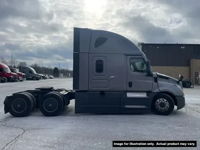 2021 FREIGHTLINER CA126