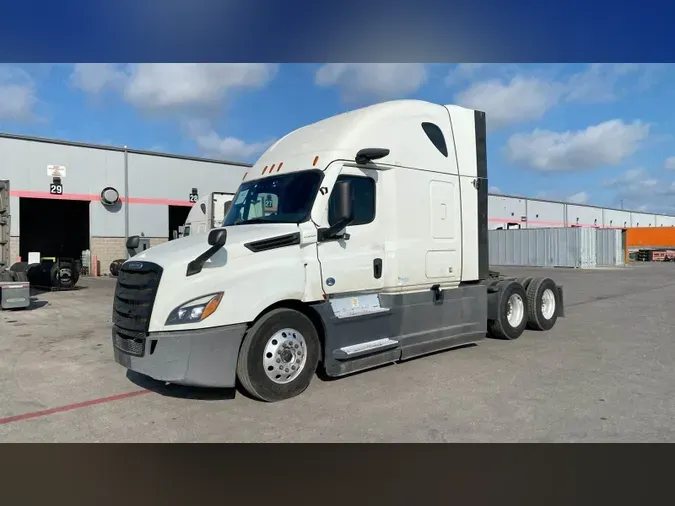 2023 Freightliner Cascadia 126