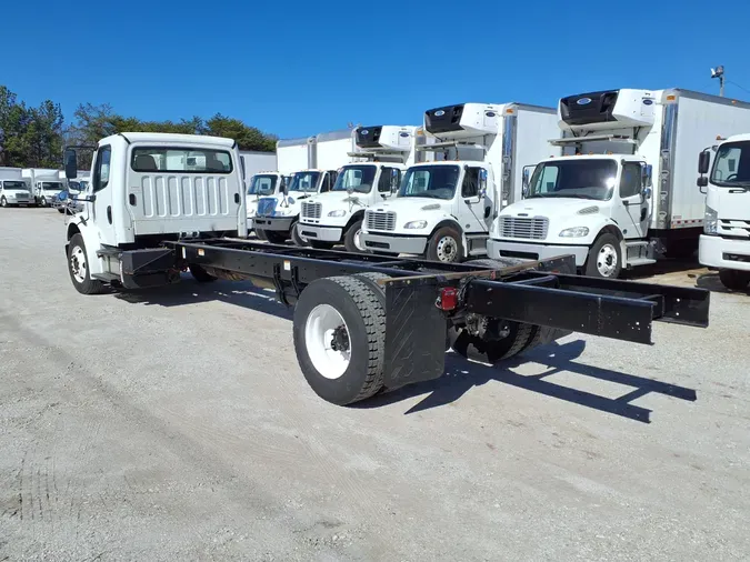 2013 FREIGHTLINER/MERCEDES M2 106