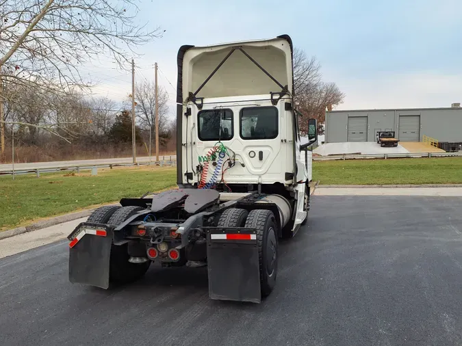 2020 FREIGHTLINER/MERCEDES NEW CASCADIA 126