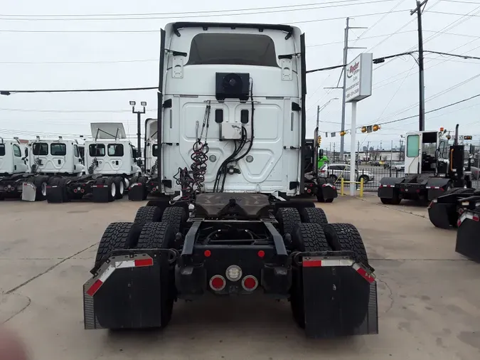 2017 FREIGHTLINER/MERCEDES CASCADIA 125