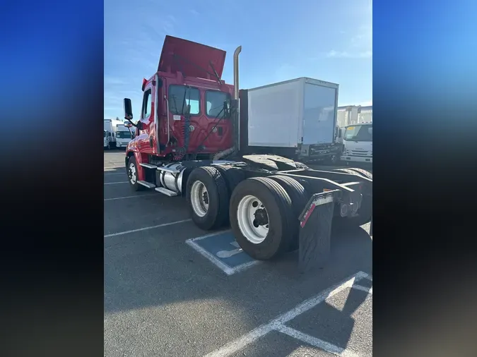 2016 FREIGHTLINER/MERCEDES CASCADIA 125