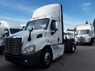 2014 FREIGHTLINER/MERCEDES CASCADIA 113