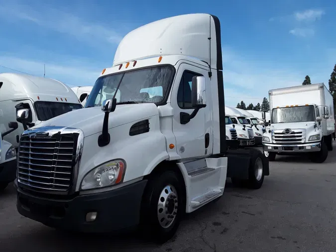 2014 FREIGHTLINER/MERCEDES CASCADIA 113ad7d36a499c332be9f49ddd7d62ad27f