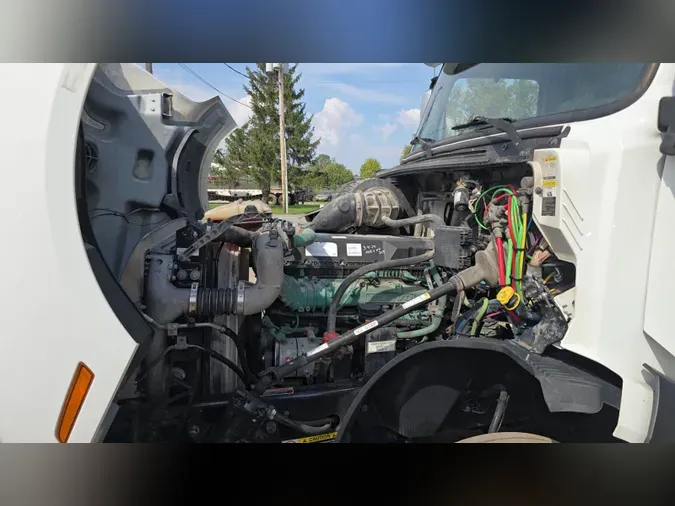 2020 Volvo VNL300ad7d8ef7c8a9f4941127ec38ebc0e2e5