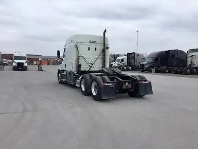 2020 Freightliner Cascadia