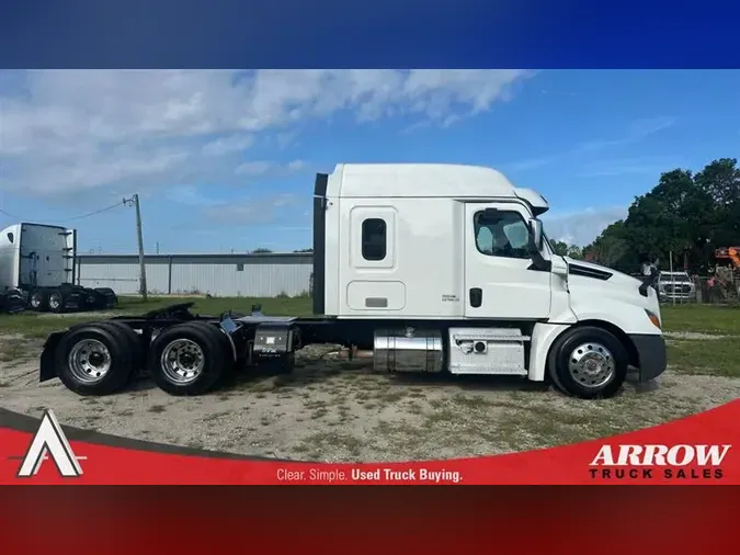2019 FREIGHTLINER CA126