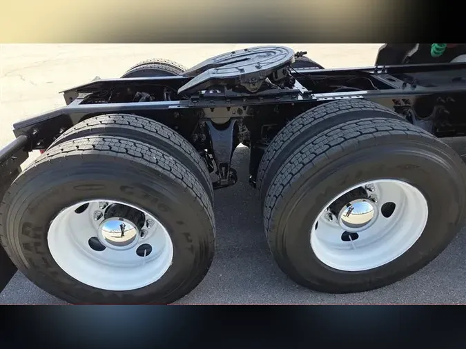 2022 INTERNATIONAL LT