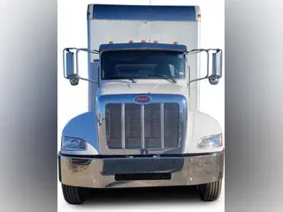 2020 Peterbilt 337