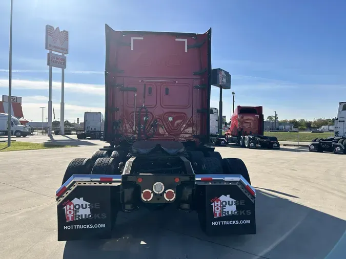 2021 Freightliner Cascadia