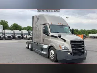 2021 Freightliner Cascadia