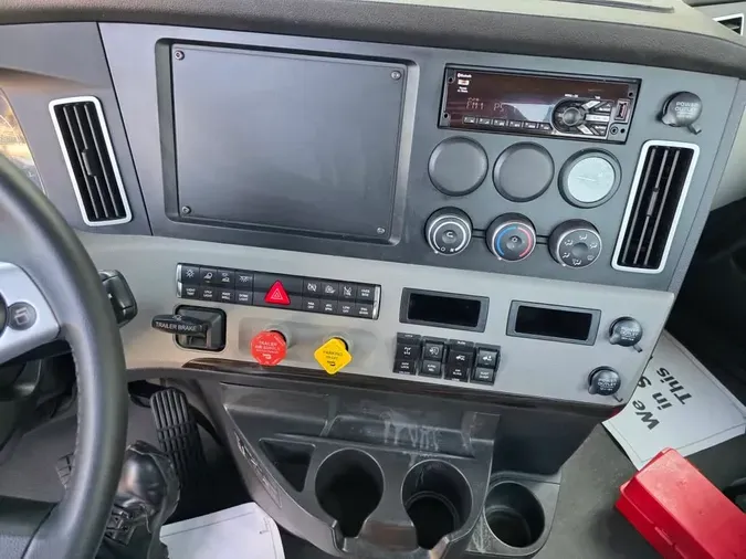 2019 FREIGHTLINER NEW CASCADIA 126