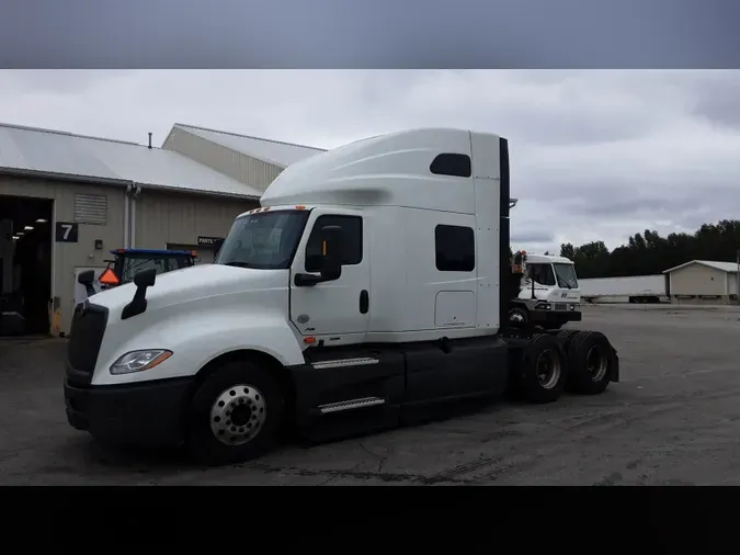2022 International LT625