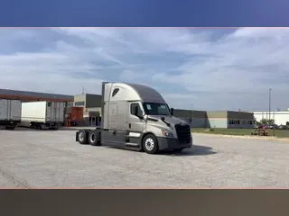 2025 Freightliner Cascadia 126