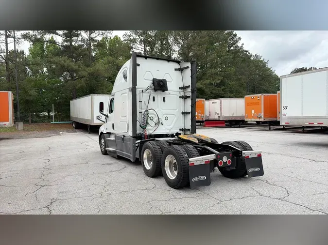 2022 Freightliner Cascadia 126ad9a59884f48ed194f7ef916c6030a50