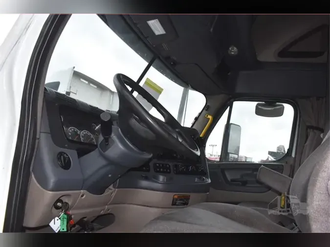 2020 FREIGHTLINER CASCADIA 125