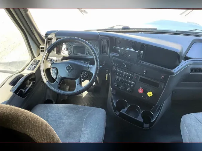 2022 INT LT625 6x4